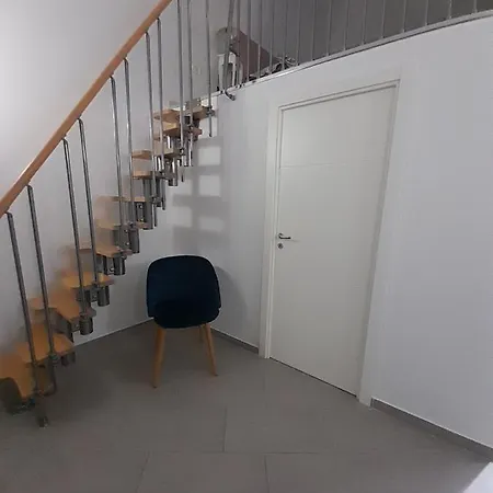 Sweet Apartment *